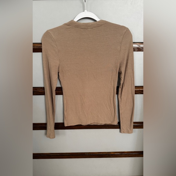 Joah Brown 🌸 Invisible Zip Long Sleeve 🌸 Size XS/S in Taupe - Picture 6 of 6
